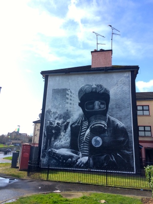 A mural on the side of a house in Derry.